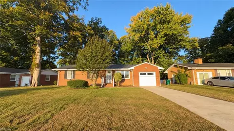 885 Lucas Creek Rd, Newport News, VA 23608