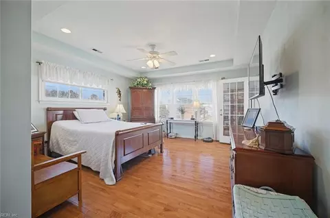 Bedroom - 2815 E Ocean View Ave, Norfolk, VA 23518 photo 3 of 3