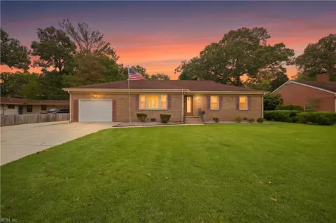 1637 While Ln, Norfolk, VA 23518