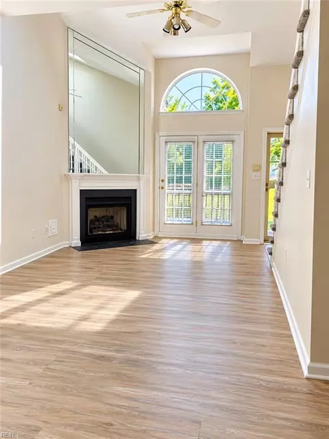 2405 London Pointe Dr, Virginia Beach, VA 23454