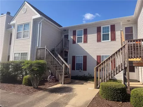 1411 Deerpond Ln, Virginia Beach, VA 23464