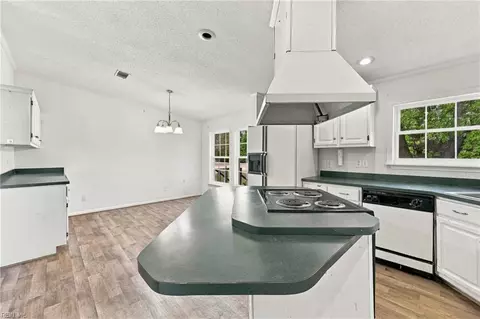 Kitchen - 419 Daniels Rd, Corapeake, NC 27926 photo 4 of 6