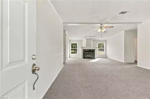 Living - 419 Daniels Rd, Corapeake, NC 27926 photo 1 of 4
