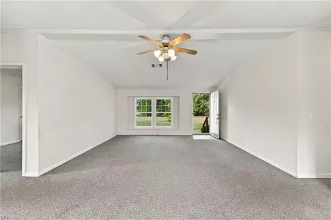 Living - 419 Daniels Rd, Corapeake, NC 27926 photo 3 of 4