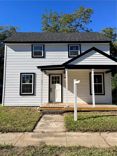11 Aylwin Rd, Portsmouth, VA 23702