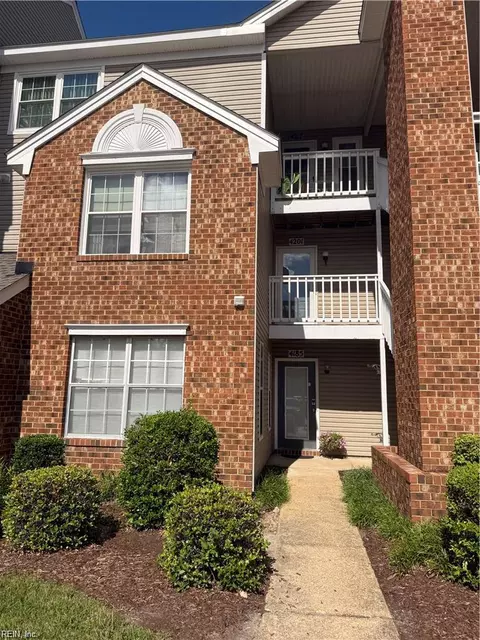 4185 Laurel Green Cir, Virginia Beach, VA 23456