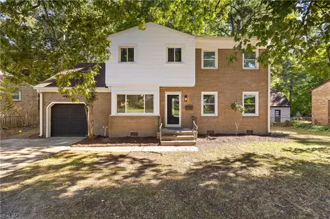 20 Meadow Creek Dr, Newport News, VA 23608