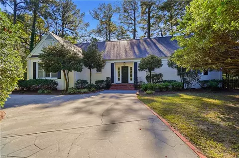 7304 Appletree Ln, Norfolk, VA 23505