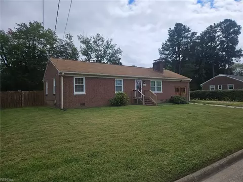 156 Nicewood Dr, Newport News, VA 23602