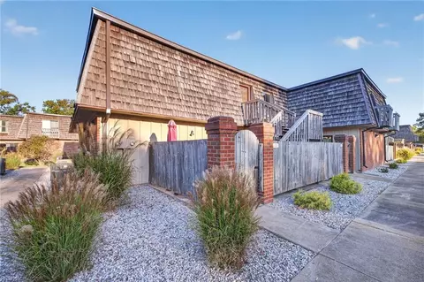 127 Sawgrass Bnd, Virginia Beach, VA 23451