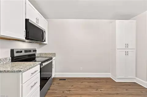 Kitchen - 4861 Elmhurst Ave, Norfolk, VA 23513 photo 3 of 3