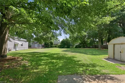 Exterior - 4861 Elmhurst Ave, Norfolk, VA 23513 photo 7 of 12