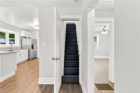 Entry Way - 4861 Elmhurst Ave, Norfolk, VA 23513 photo 1 of 2