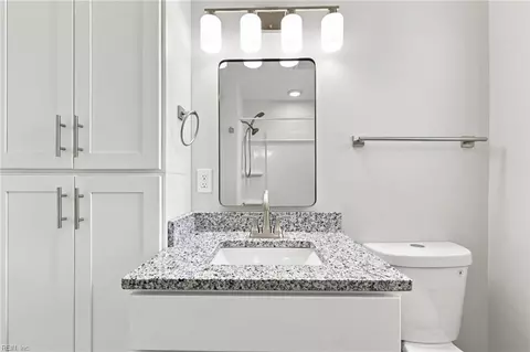 Bath - 4861 Elmhurst Ave, Norfolk, VA 23513 photo 1 of 3