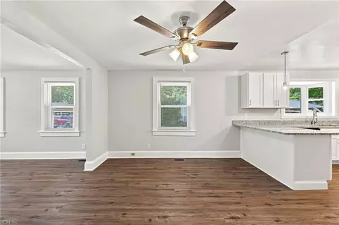 Living - 4861 Elmhurst Ave, Norfolk, VA 23513 photo 3 of 4