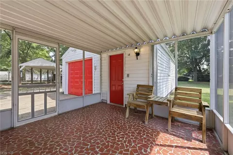Exterior - 4861 Elmhurst Ave, Norfolk, VA 23513 photo 11 of 12