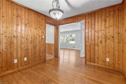 Dining - 819 Sharpley Ave, Hampton, VA 23666 photo 1 of 1