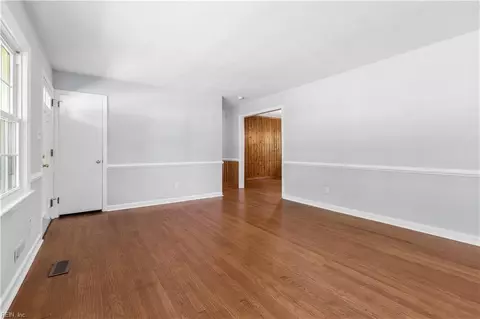 Living - 819 Sharpley Ave, Hampton, VA 23666 photo 3 of 5