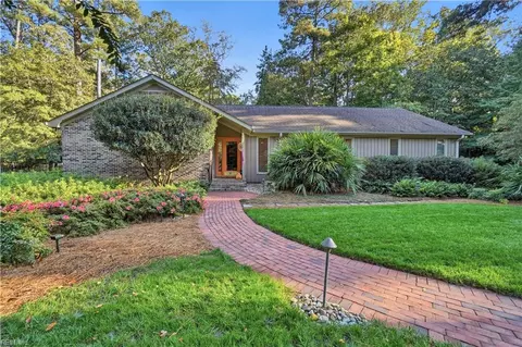 1582 Adams Dr, Suffolk, VA 23436