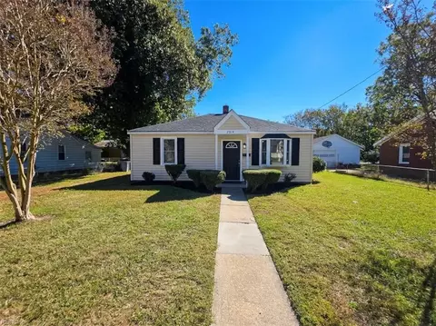 Exterior - 2814 Rosalee Dr, Hampton, VA 23661 photo 1 of 5