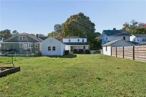 Exterior - 138 Hampton Roads Ave, Hampton, VA 23661 photo 12 of 13
