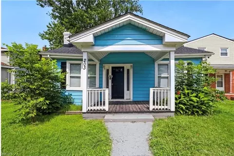 203 Blair Ave, Newport News, VA 23607
