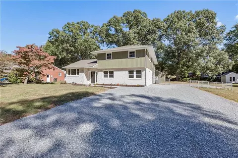 Exterior - 105 Cheadle Loop Rd, Seaford, VA 23696 photo 3 of 6