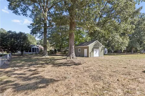 Exterior - 105 Cheadle Loop Rd, Seaford, VA 23696 photo 4 of 6