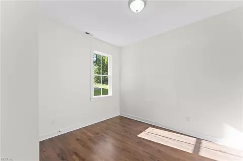 8986 Marlfield Dr, Gloucester, VA 23061 photo 18