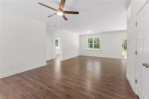 8986 Marlfield Dr, Gloucester, VA 23061 photo 31