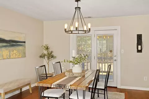 Dining - 1526 Link St, Norfolk, VA 23504 photo 2 of 10