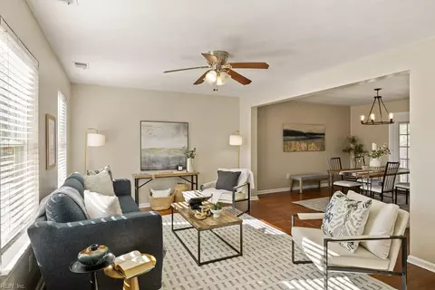 Living - 1526 Link St, Norfolk, VA 23504 photo 1 of 3