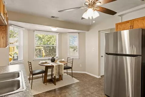 Dining - 1526 Link St, Norfolk, VA 23504 photo 7 of 10