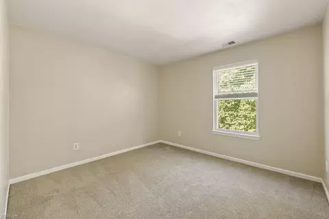 Bedroom - 1526 Link St, Norfolk, VA 23504 photo 5 of 10