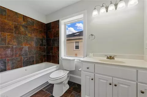 Bath - 552 2nd Ave, Suffolk, VA 23434 photo 1 of 3