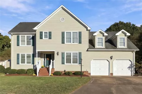 401 Brougham Ct, Chesapeake, VA 23322