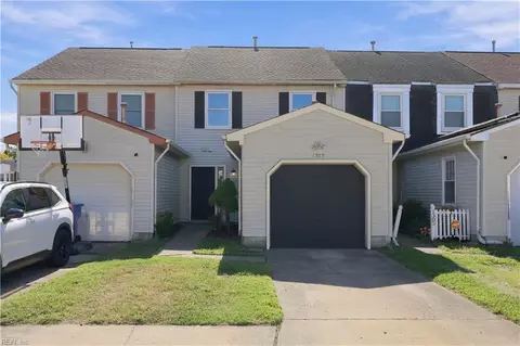 1303 Hafford Rd, Virginia Beach, VA 23464