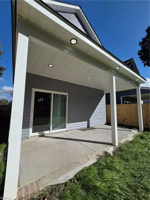 Exterior - 629 Day St, Hampton, VA 23661 photo 3 of 3