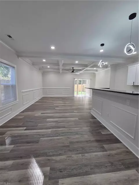 Living - 627 Day St, Hampton, VA 23661 photo 4 of 4