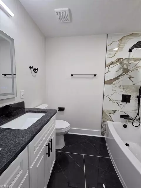 Bath - 627 Day St, Hampton, VA 23661 photo 6 of 6