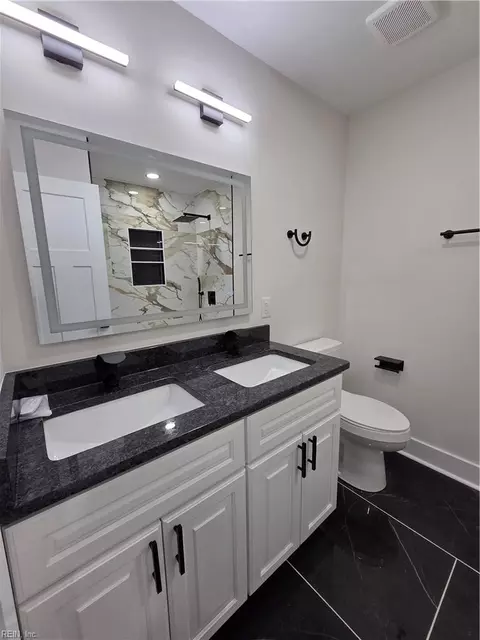 Bath - 627 Day St, Hampton, VA 23661 photo 5 of 6