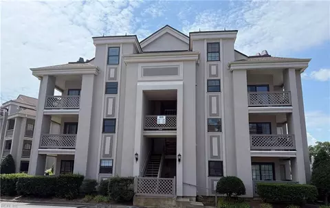 423 Harbour Pt #101, Virginia Beach, VA 23451