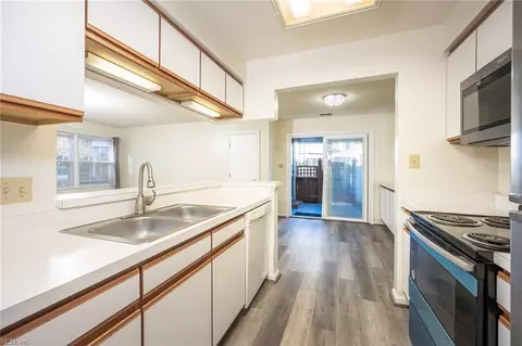 Other - 321 Wimbldon Chs Chase #E, Chesapeake, VA 23320 photo 3 of 6