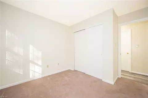 Bedroom - 321 Wimbldon Chs Chase #E, Chesapeake, VA 23320 photo 5 of 6