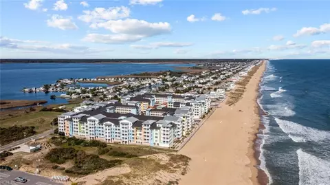 3700 Sandpiper Rd #114, Virginia Beach, VA 23456