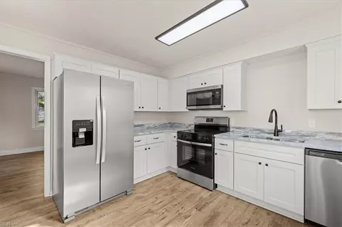 Kitchen - 7511 Head St, Norfolk, VA 23505 photo 2 of 2