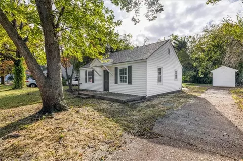 Exterior - 7511 Head St, Norfolk, VA 23505 photo 4 of 7