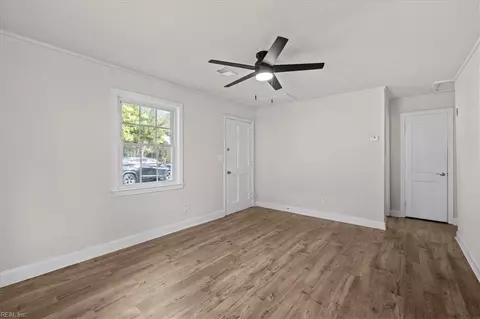 Living - 7511 Head St, Norfolk, VA 23505 photo 3 of 4