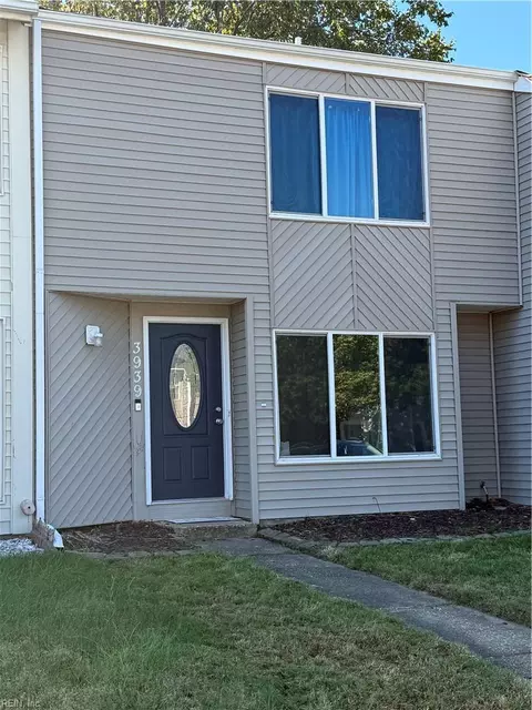 3939 Morning Light Ln, Virginia Beach, VA 23456
