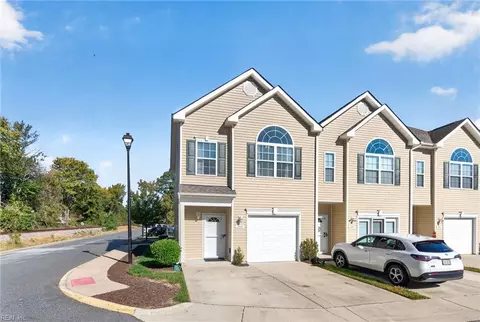 200 Astra Ln, Chesapeake, VA 23325